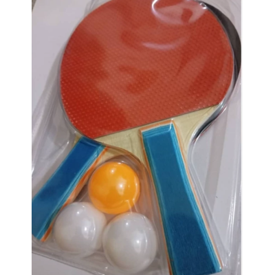 راکت تنیس روی میز همراه با سه عدد توپ